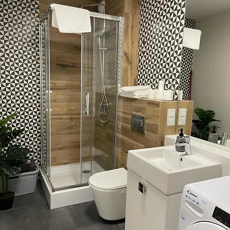 Appartement Sense New - Main Station And Center