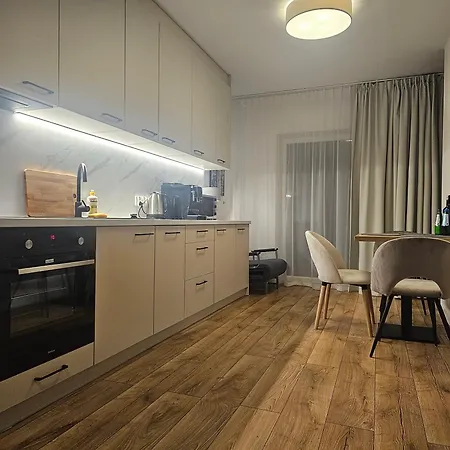 Apartman Sense New - Main Station And Center