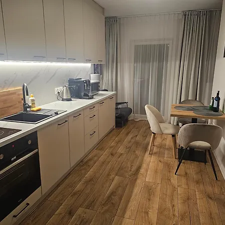 Appartement Sense New - Main Station And Center