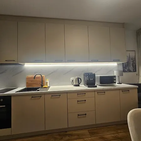 Sense New - Main Station And Center Apartman *