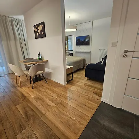 Sense New - Main Station And Center Apartman *