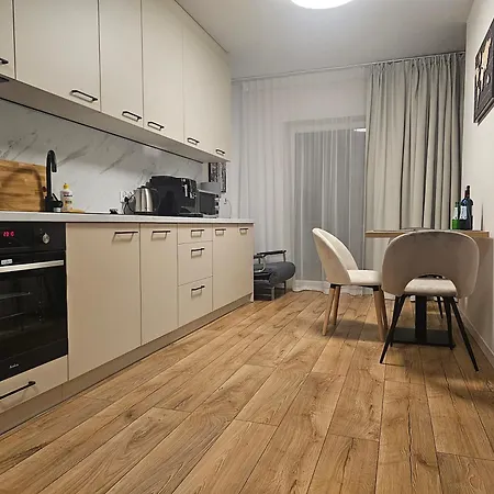 Apartman Sense New - Main Station And Center *