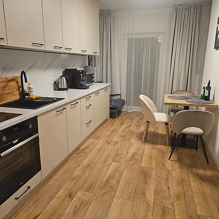 Apartman Sense New - Main Station And Center