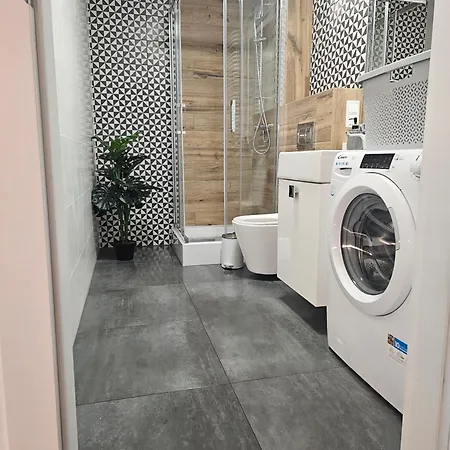 Apartman Sense New - Main Station And Center *