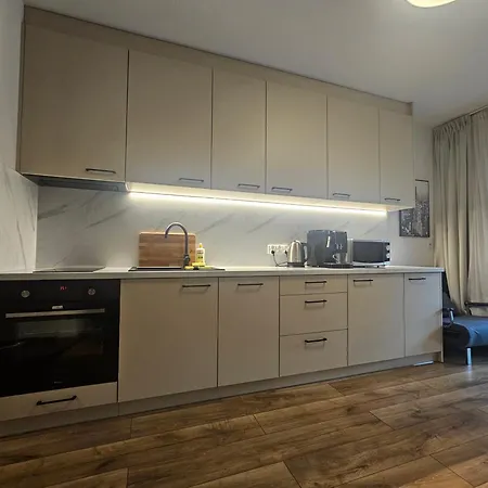 Apartman Sense New - Main Station And Center *